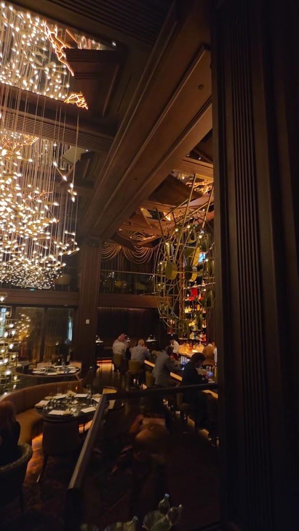 Mr. Edison: venue's elegant atmosphere