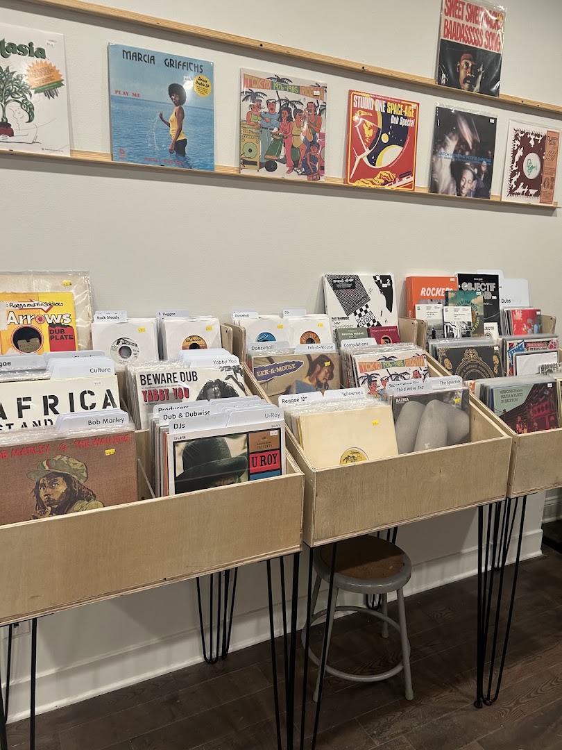 Records Forever: clear display of shop products
