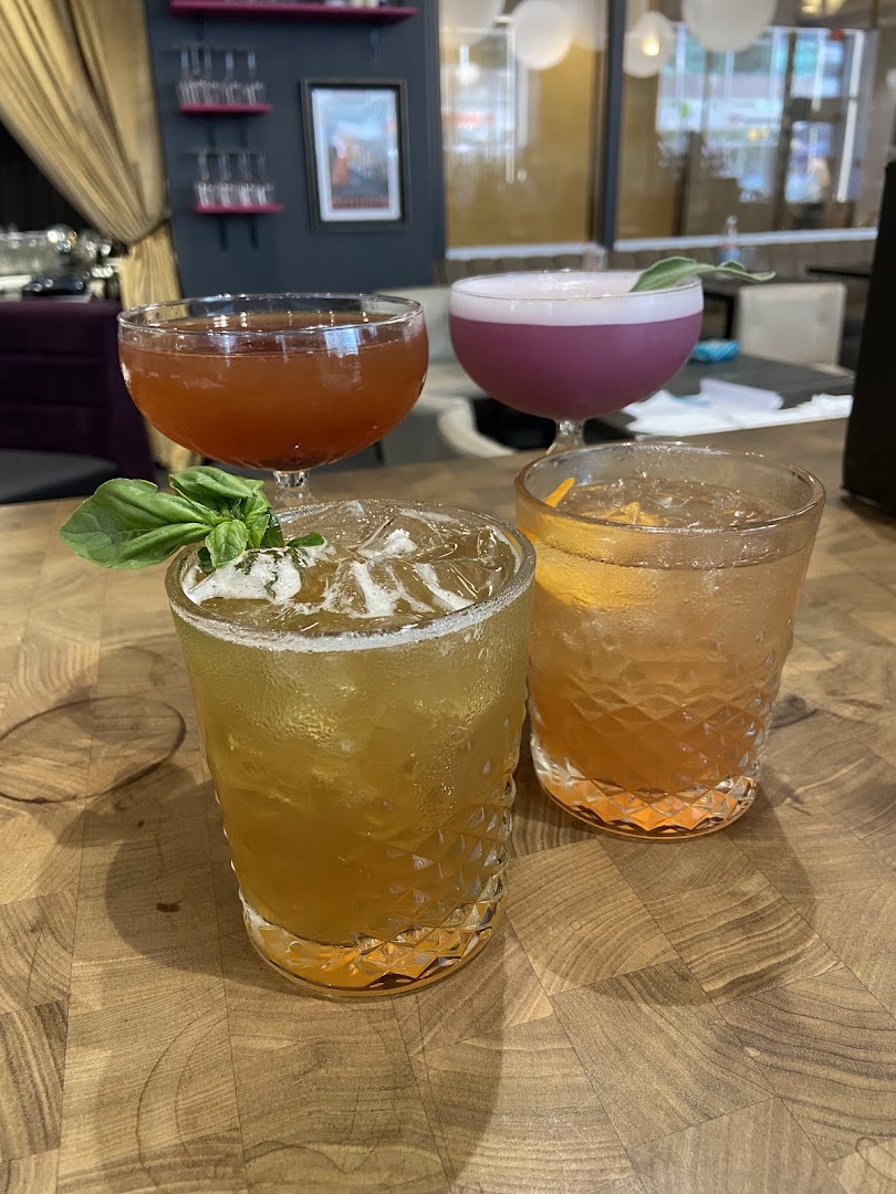 Rhythm & Spirits: appetizing, high-quality cocktail presentation