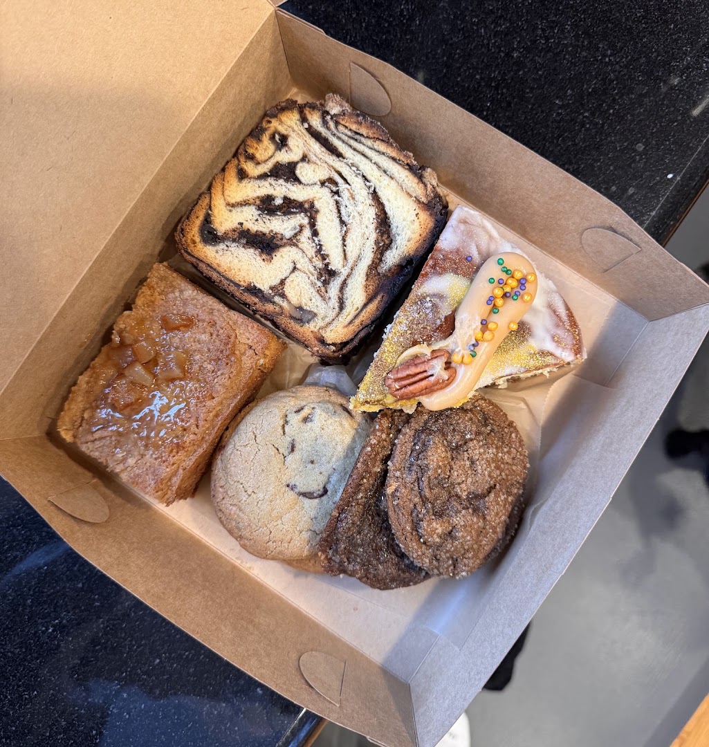 Rougarou Baking: appetizing photo of bakery products