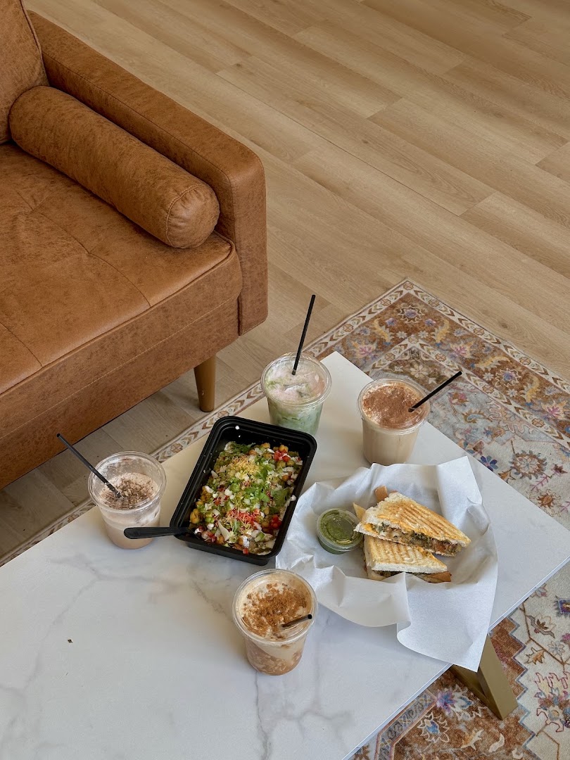 Saffron Cafe: appealing food and drink presentation