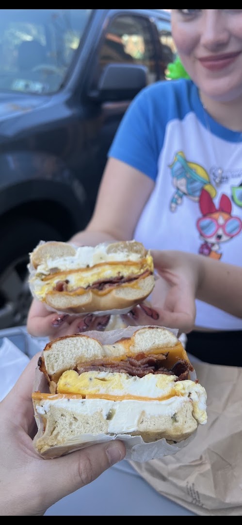 Schmear Bagel Parlor: appetizing photo of breakfast bagels