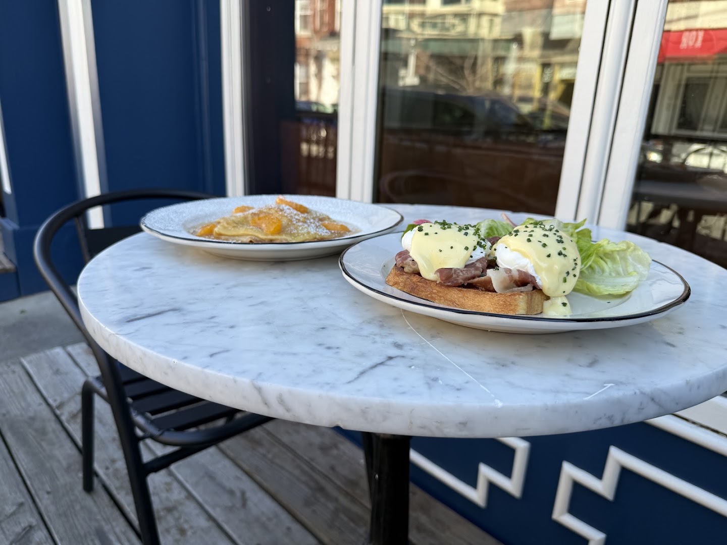 Side Eye: appetizing food photo at venue