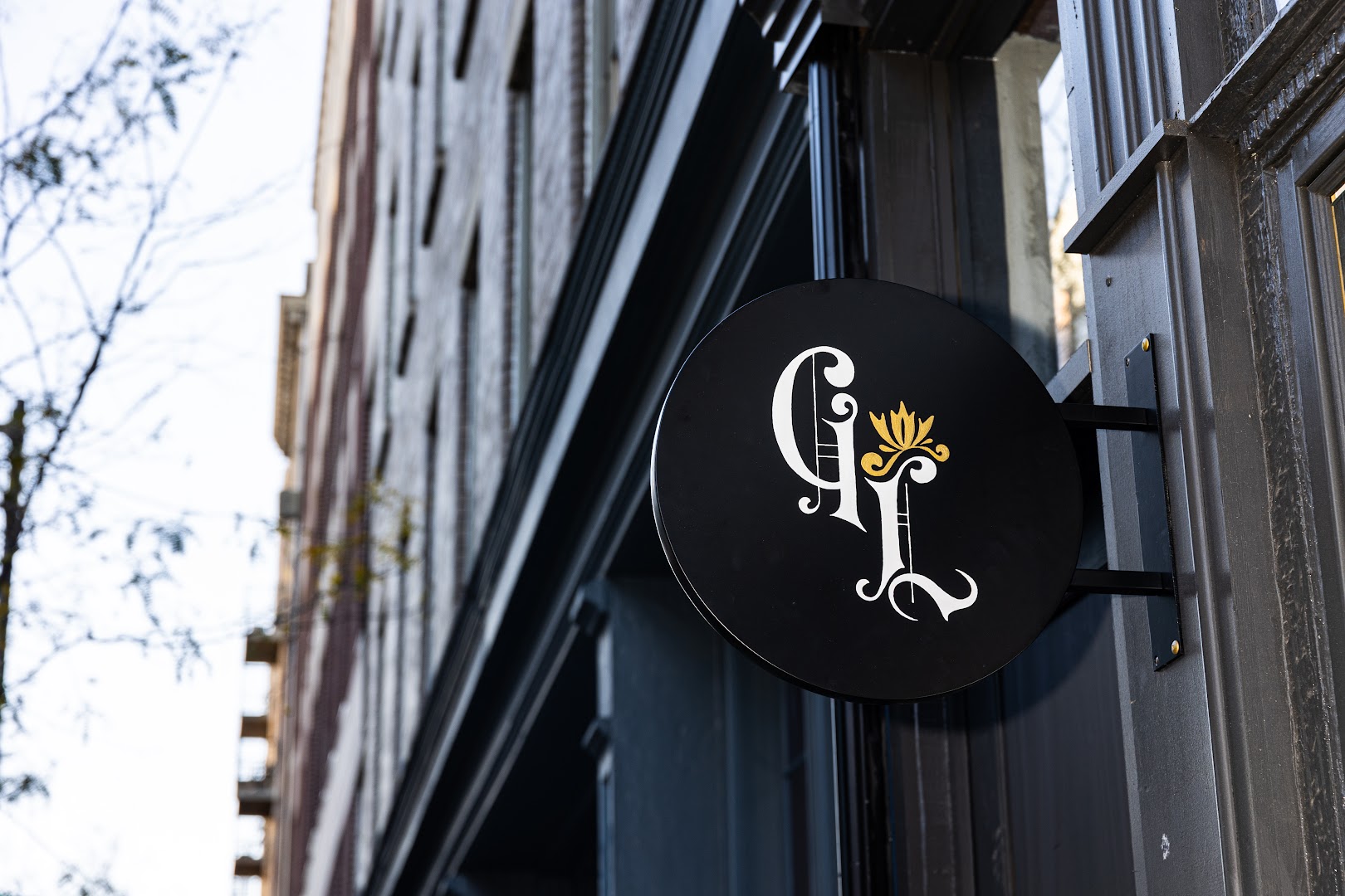The Gas Lamp Hotel: professional shot of hotel signage
