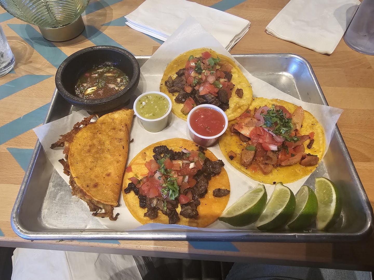 Le Taco: appetizing, clear photo of food
