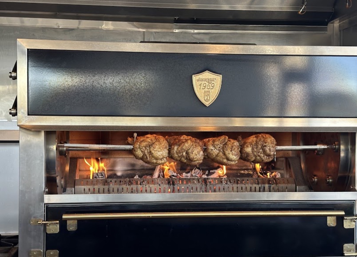 Mister Pio: appetizing photo of food cooking