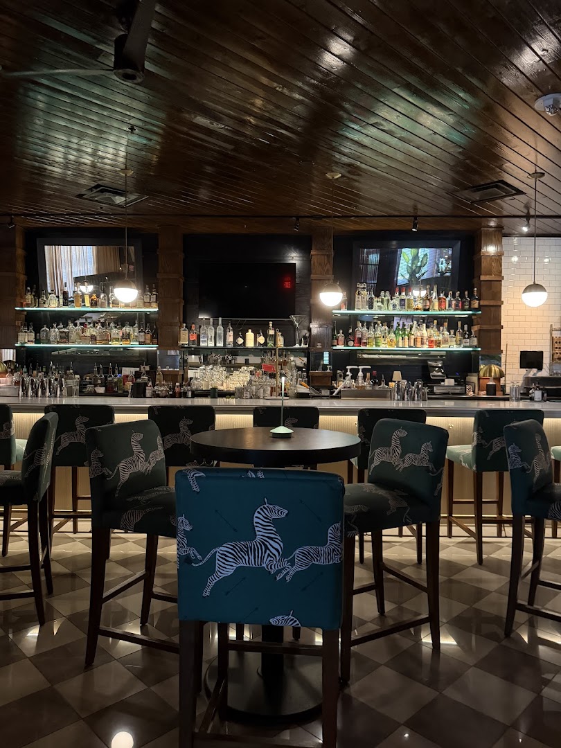 The Mercer: high quality interior bar shot