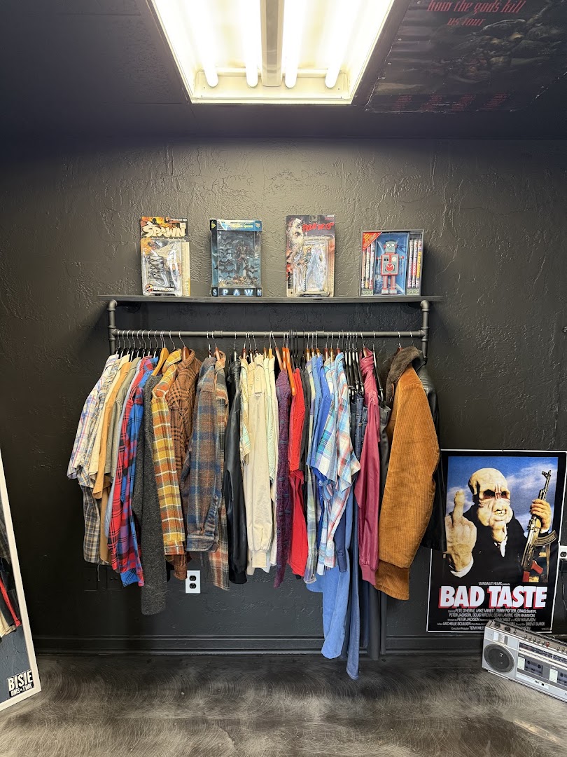 The Record Gallery: clear display of shop products