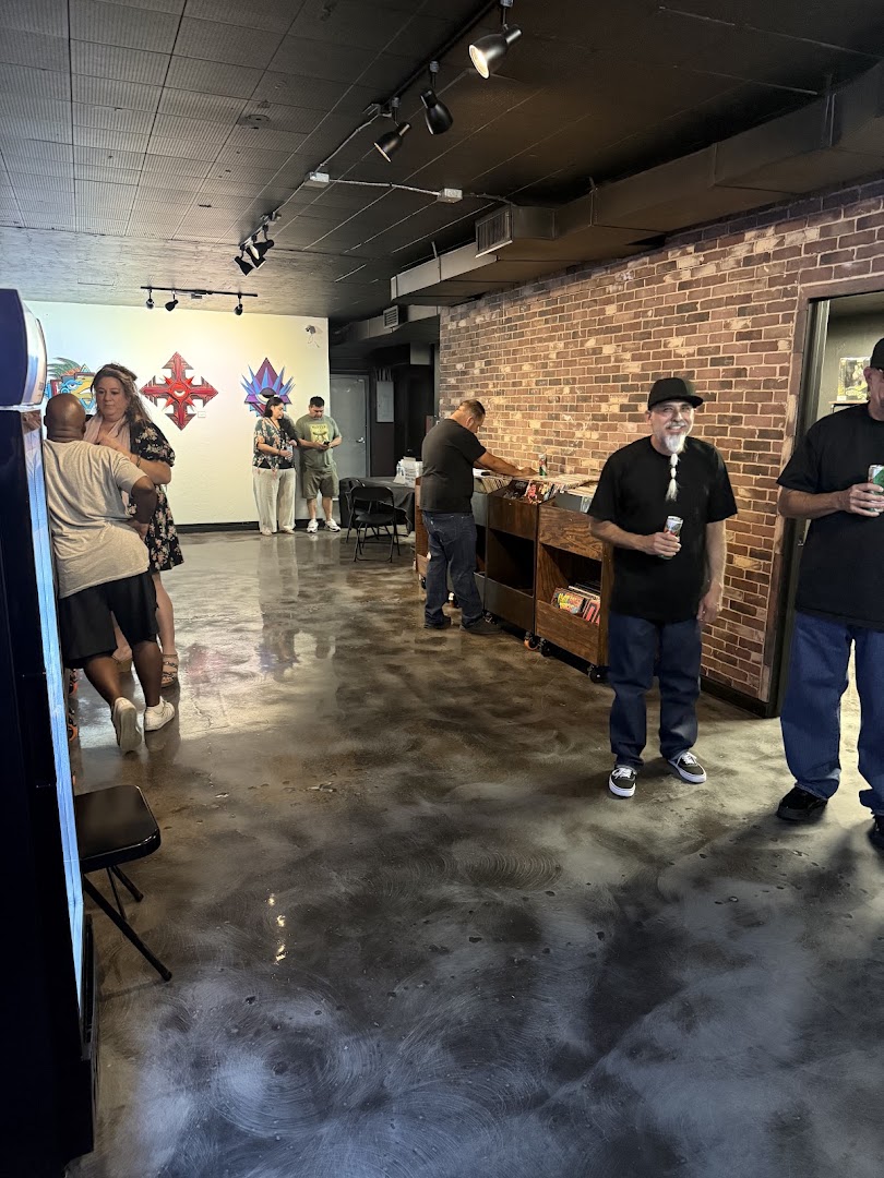The Record Gallery: shop interior and atmosphere