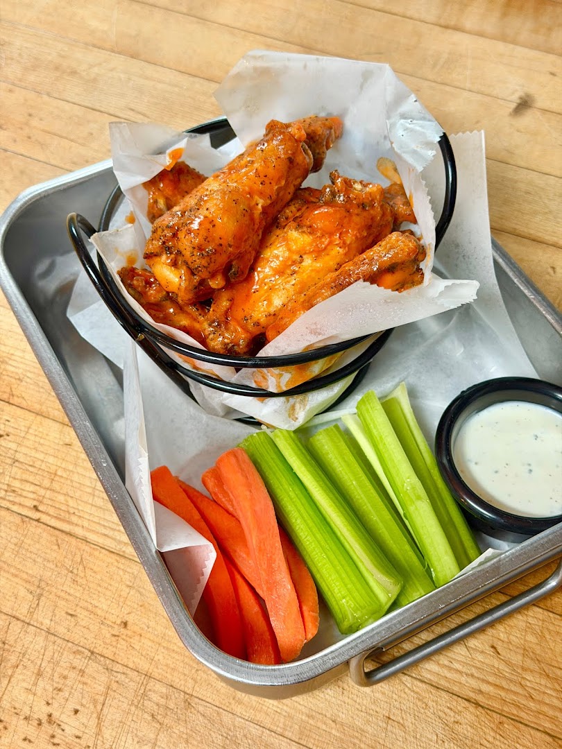 Title 9 Sports Grill: appetizing photo of restaurant food