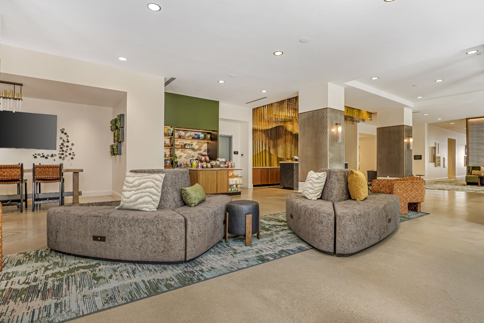 Cambria Hotel Portland Pearl District: professional photo of hotel lobby