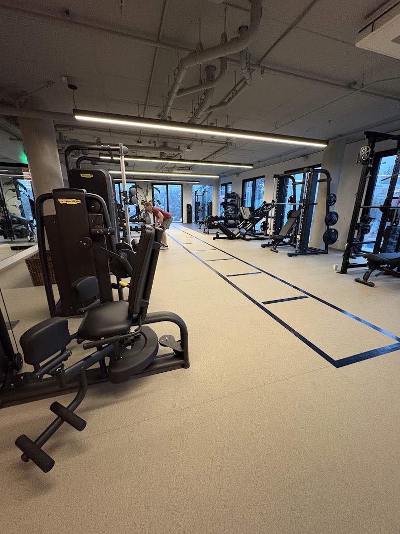 Cascada Thermal Springs + Hotel: clean professional hotel gym photo