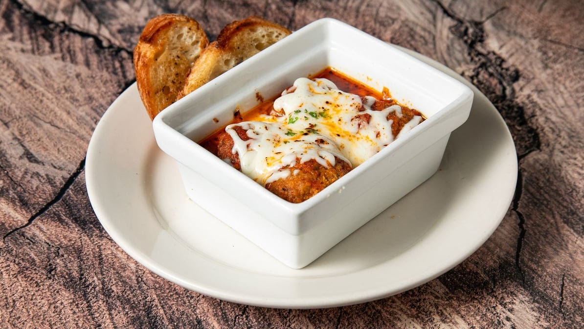 Speakeasy Saloon: high quality food photography