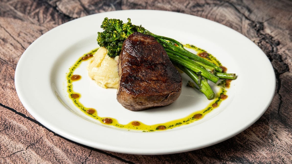 Speakeasy Saloon: high quality food photography
