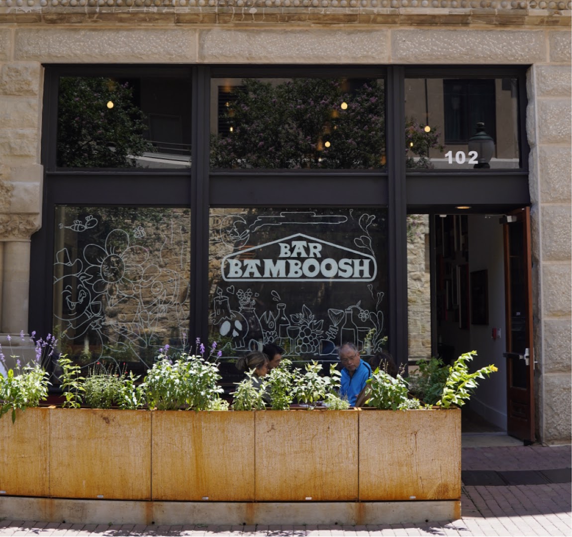 Bar Bamboosh: clear, professional shot of storefront
