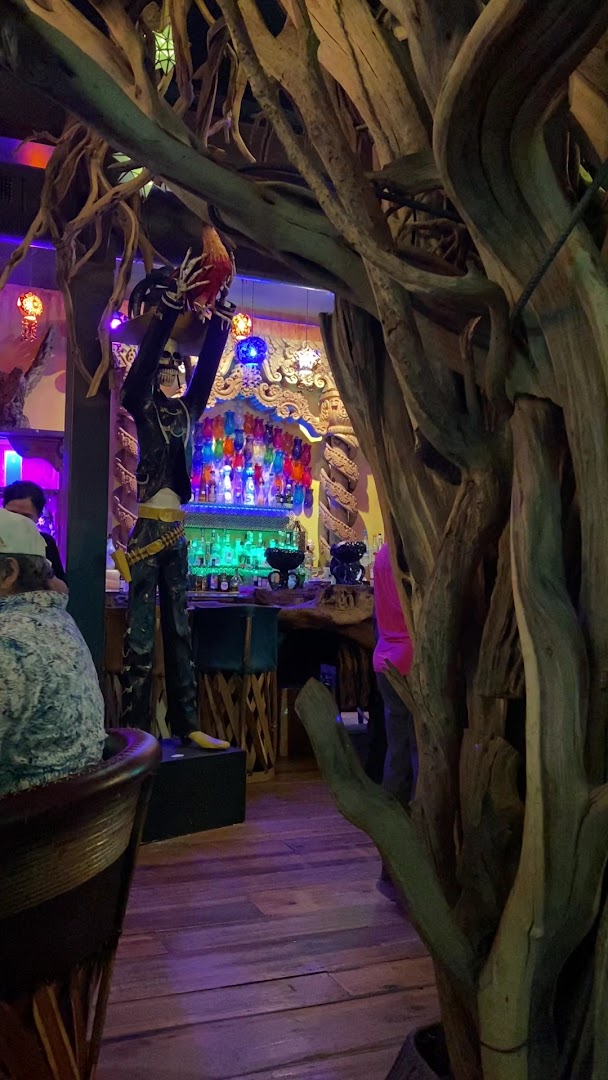 Casa Hernán Alta Cocina: unique restaurant interior atmosphere