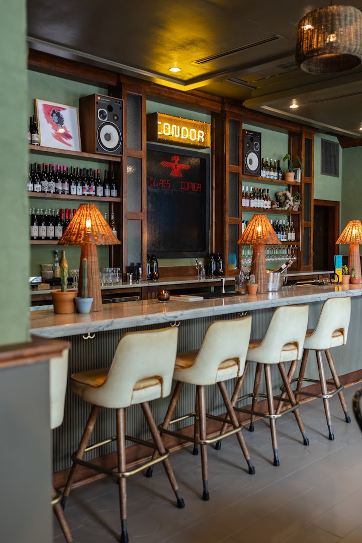 Condor Wine Bar: high quality interior bar shot