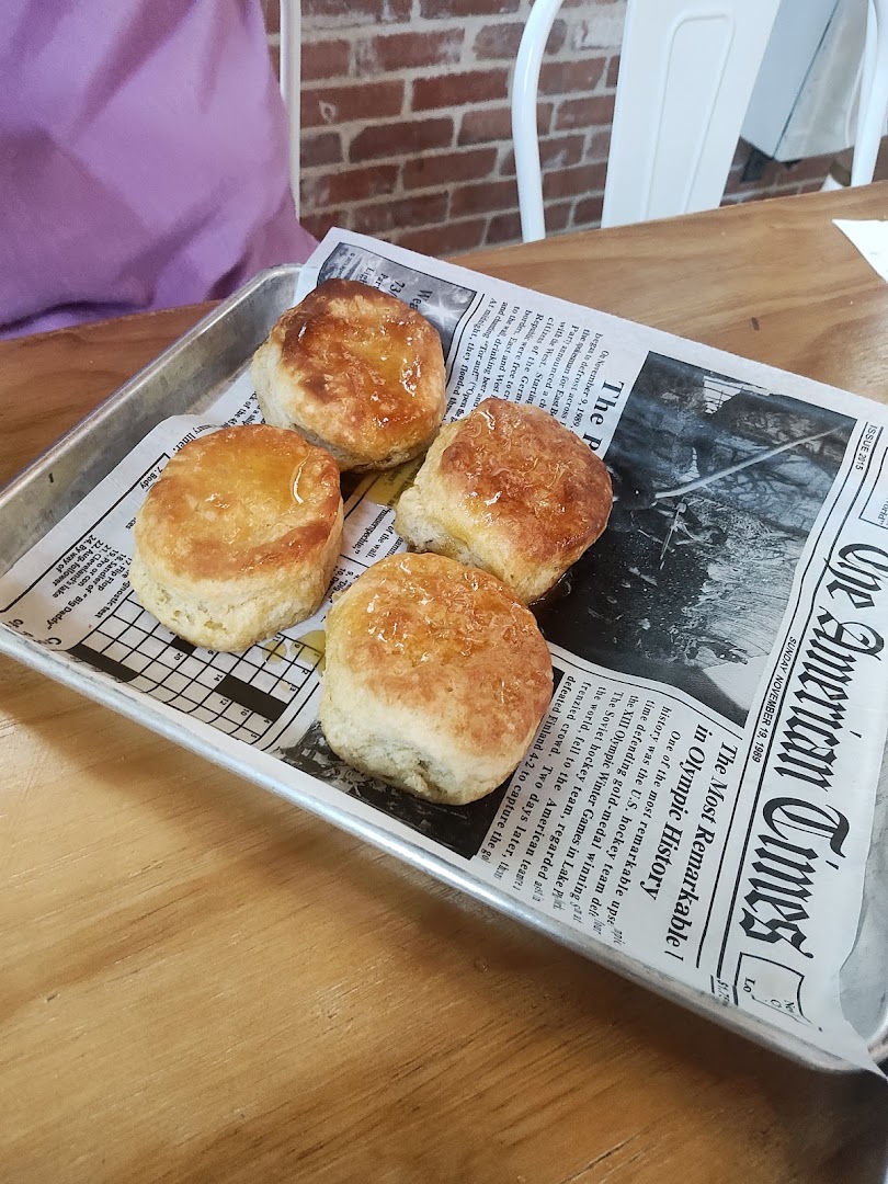 Freight Fried Chicken: appetizing photo of restaurant food