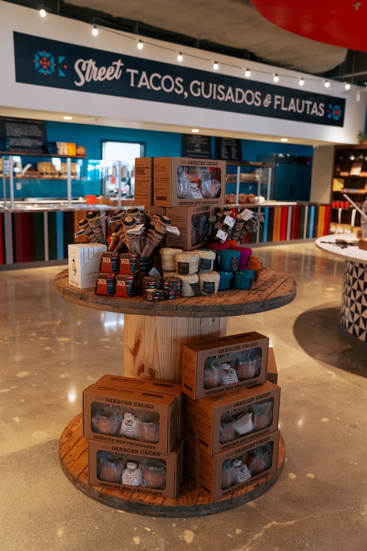 Mexico Ceaty: clear display of restaurant products