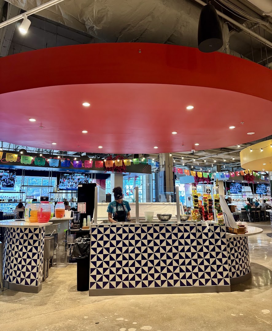 Mexico Ceaty: clear view of restaurant interior