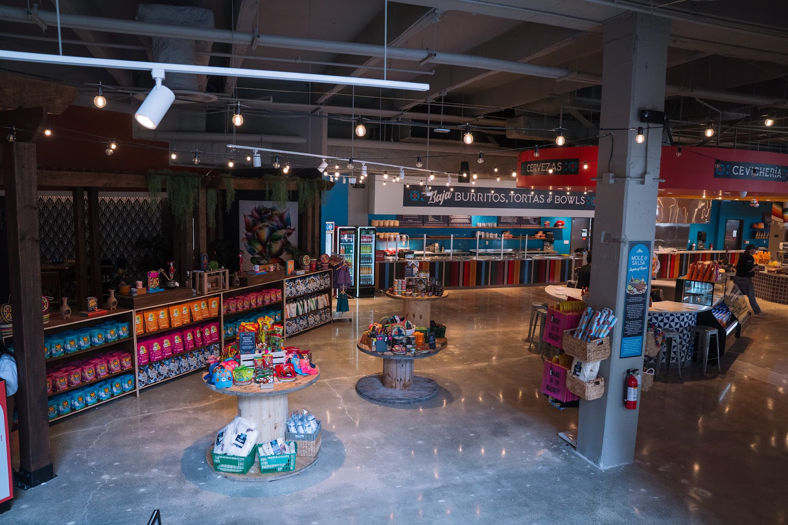 Mexico Ceaty: clear view of restaurant interior