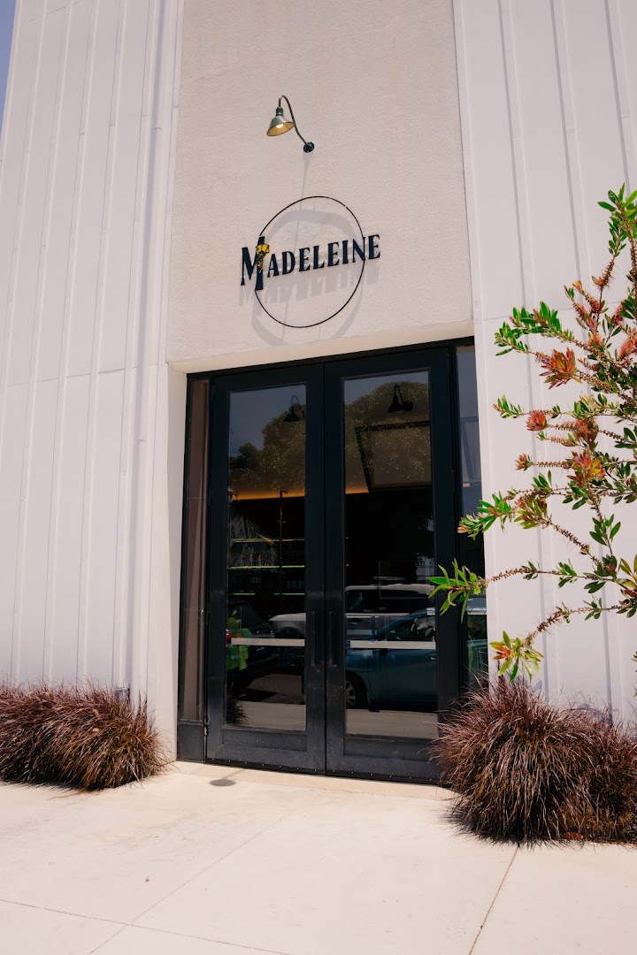 Cafe Madeleine Barrio Logan: clear, professional exterior shot