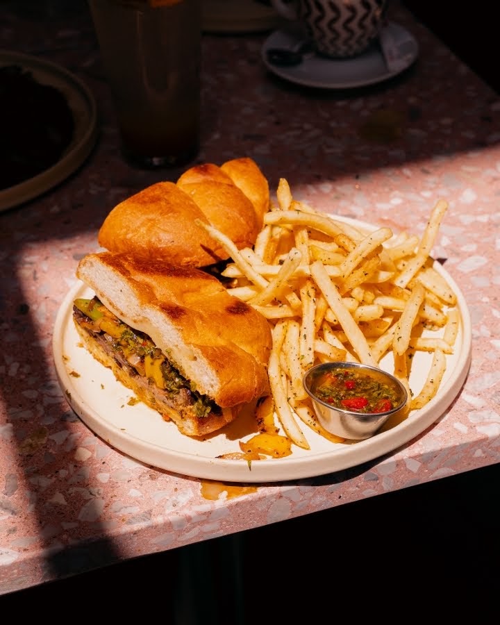 Cafe Madeleine Barrio Logan: appetizing, high-quality food photography