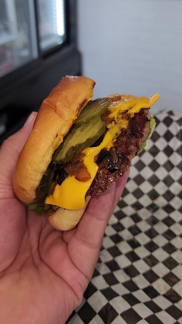 Hayes Burger: appetizing close-up of the burger