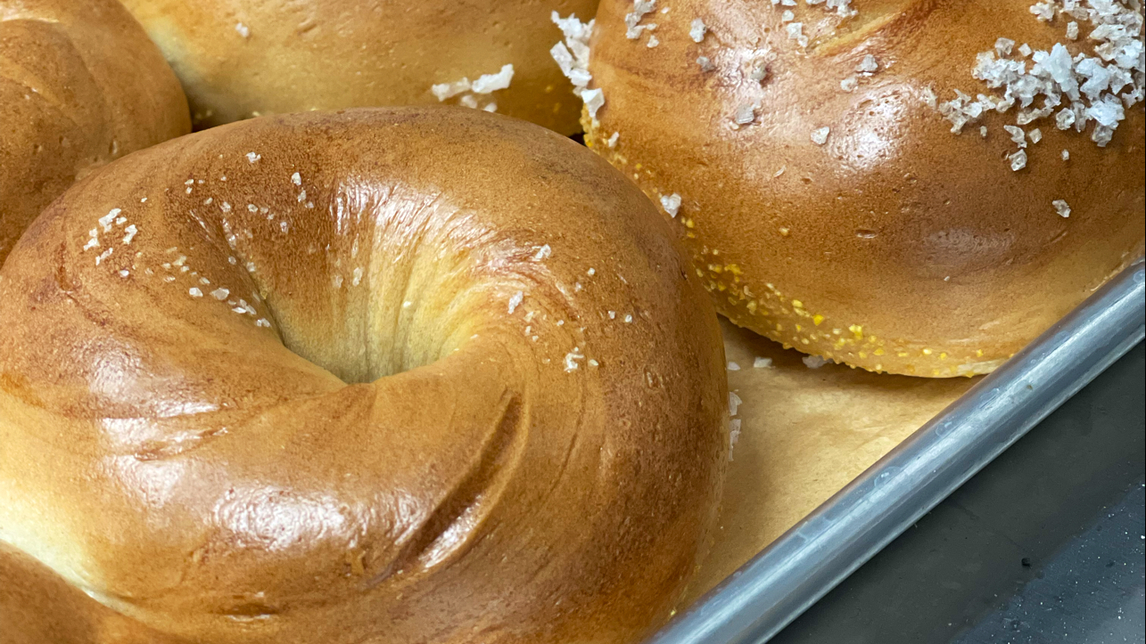 Marigold Bagels: appetizing, high-quality food photography