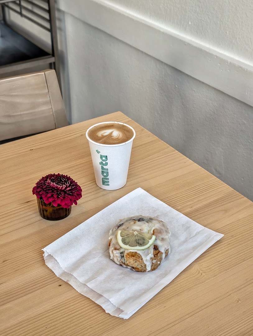 Marta: high quality, appealing food photo
