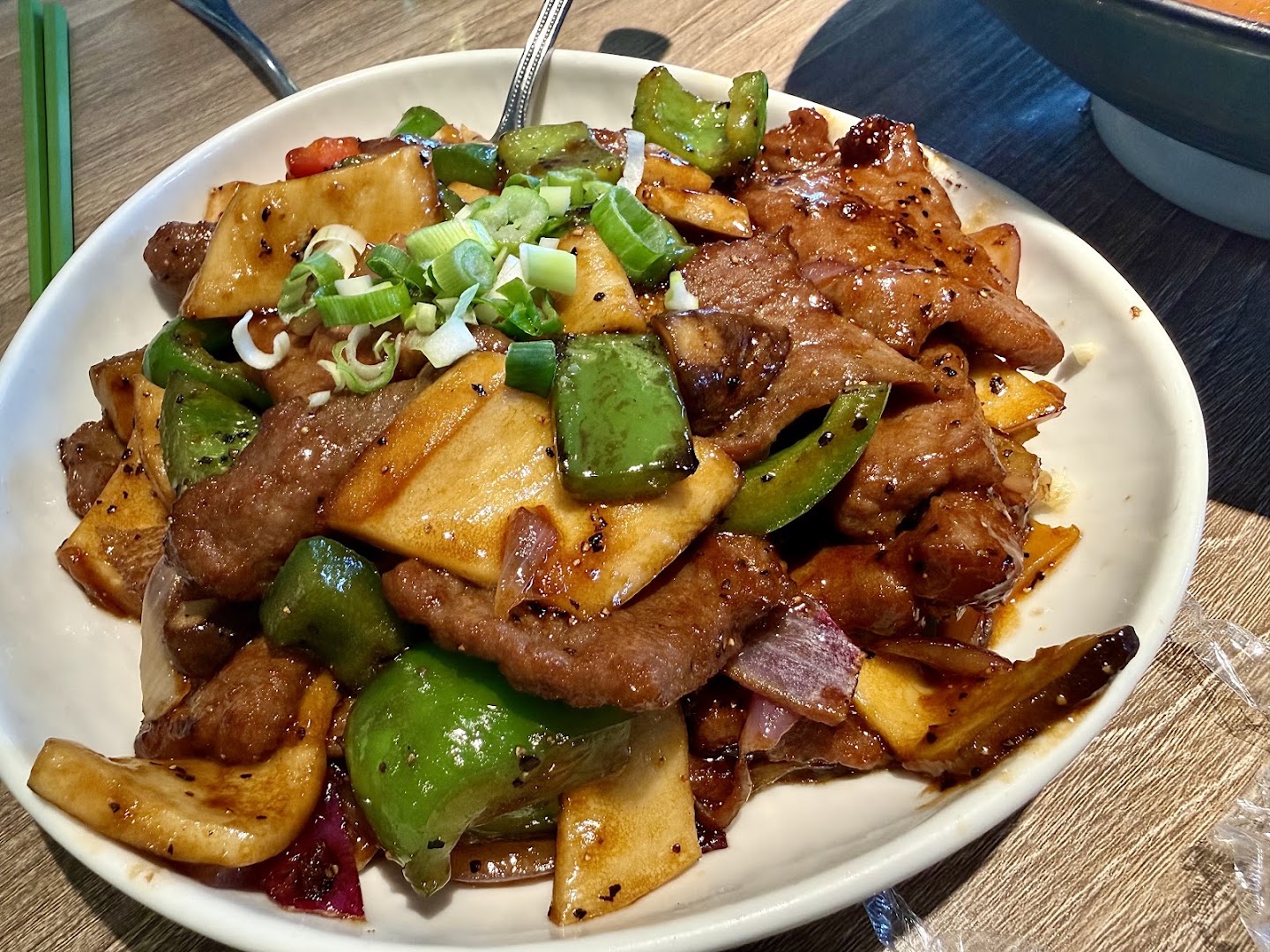 Mom Kitchen: appetizing, high-quality food photo