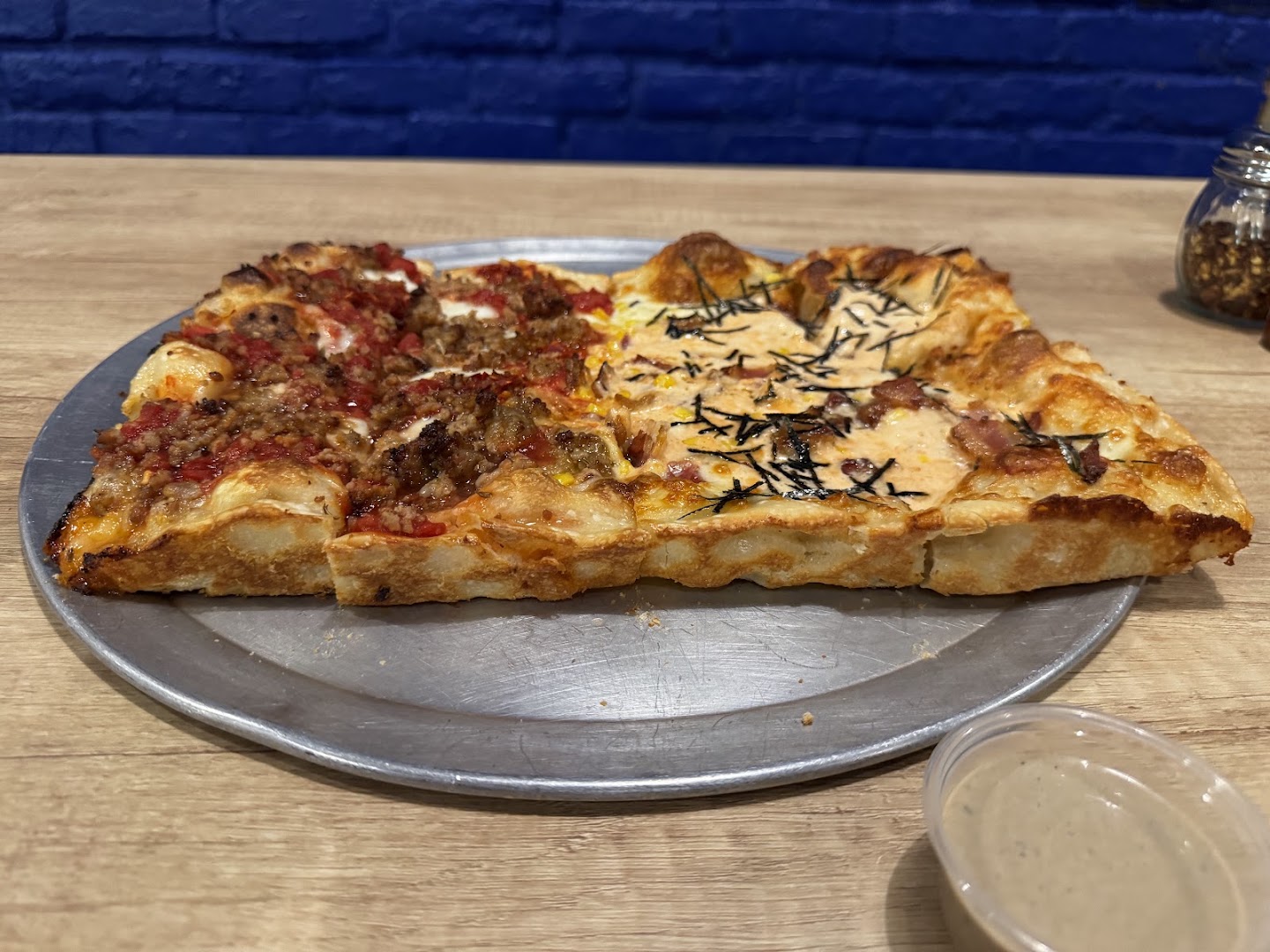Pizza Kaiju: appetizing photo of restaurant food