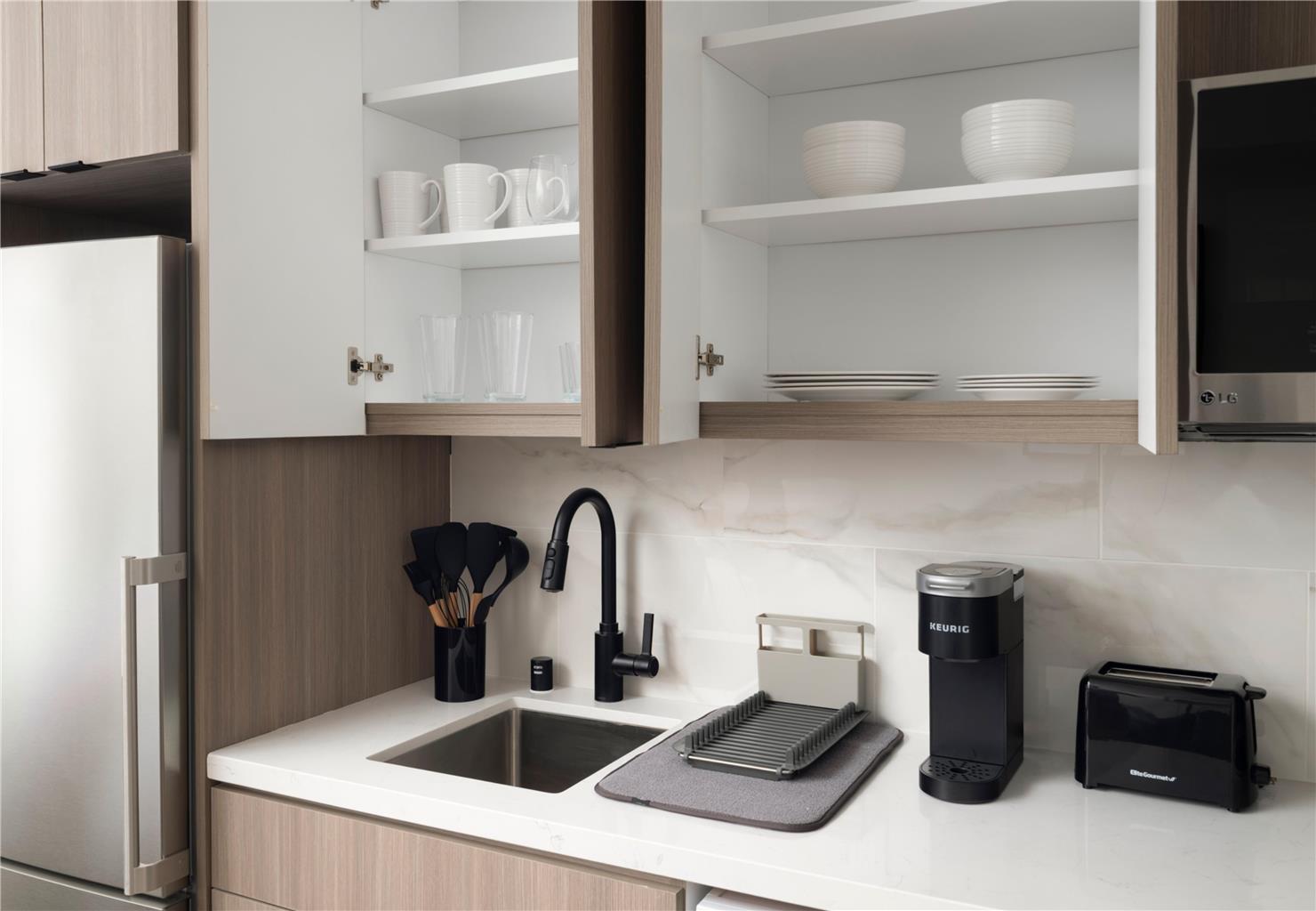 The Margot Hotel: clean professional hotel kitchenette photo