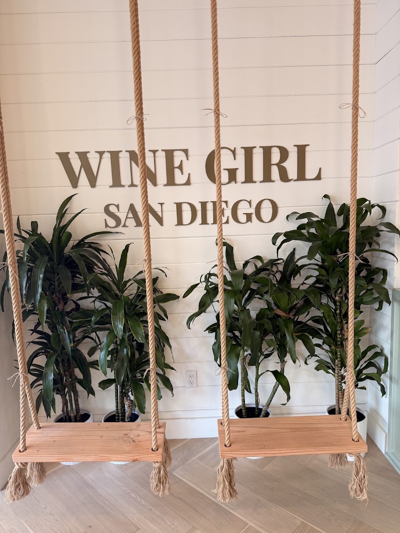 Wine Girl: attractive, clean interior brand photo