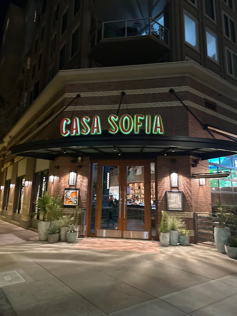 Casa Sofia: clear, professional exterior night shot