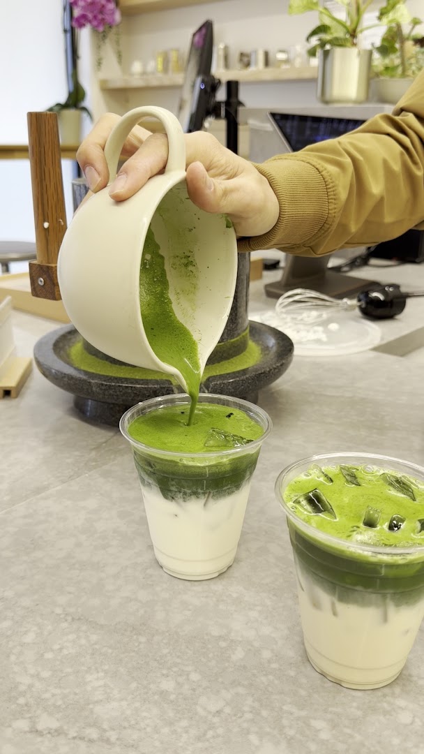 Constance Tea & Matcha: high quality drink preparation photo