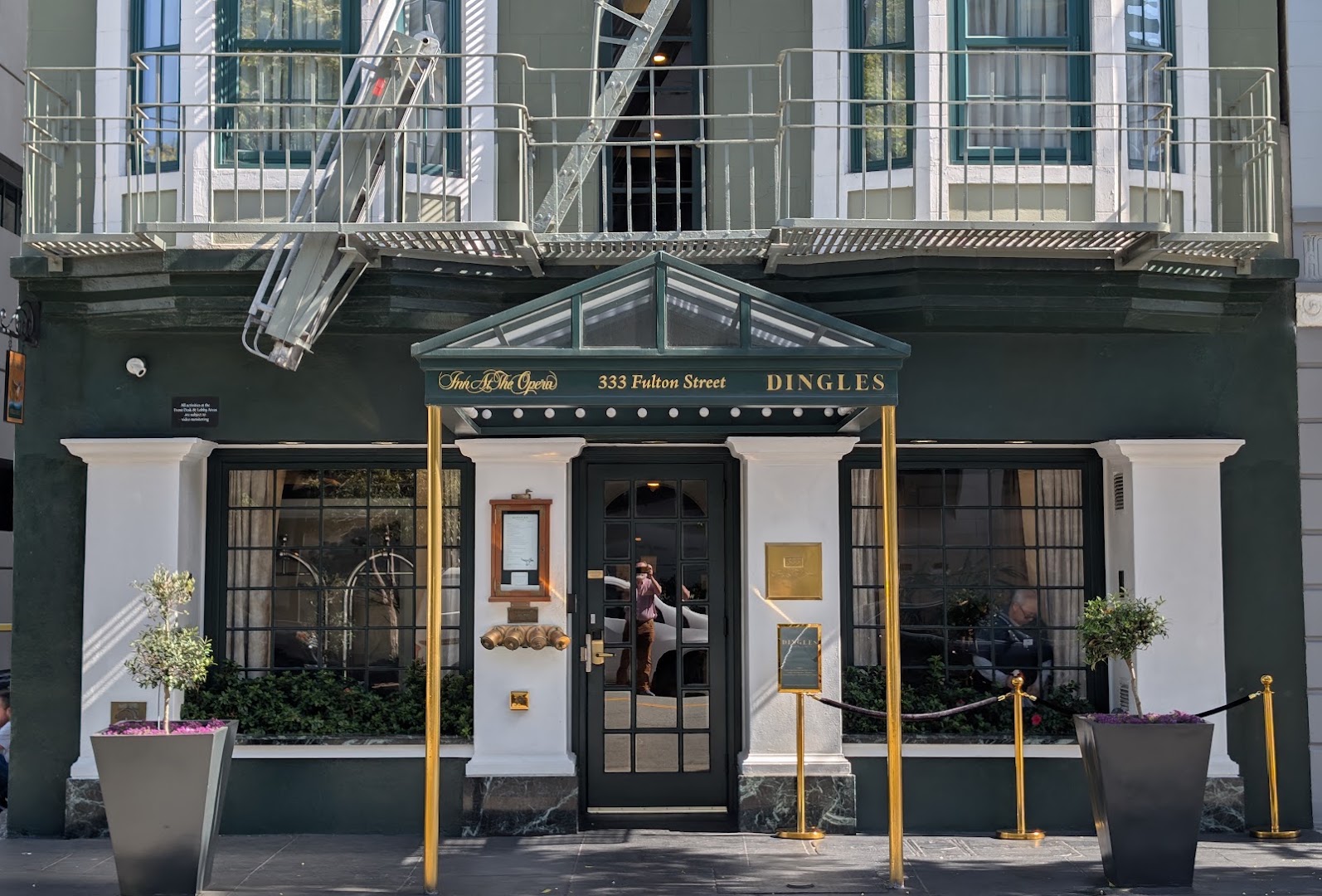 Dingles Public House: clear, professional exterior shot