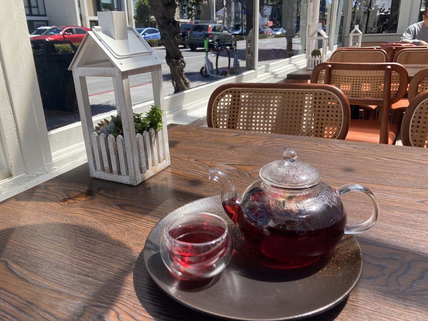 Dumpling Patio: appealing shot of restaurant tea