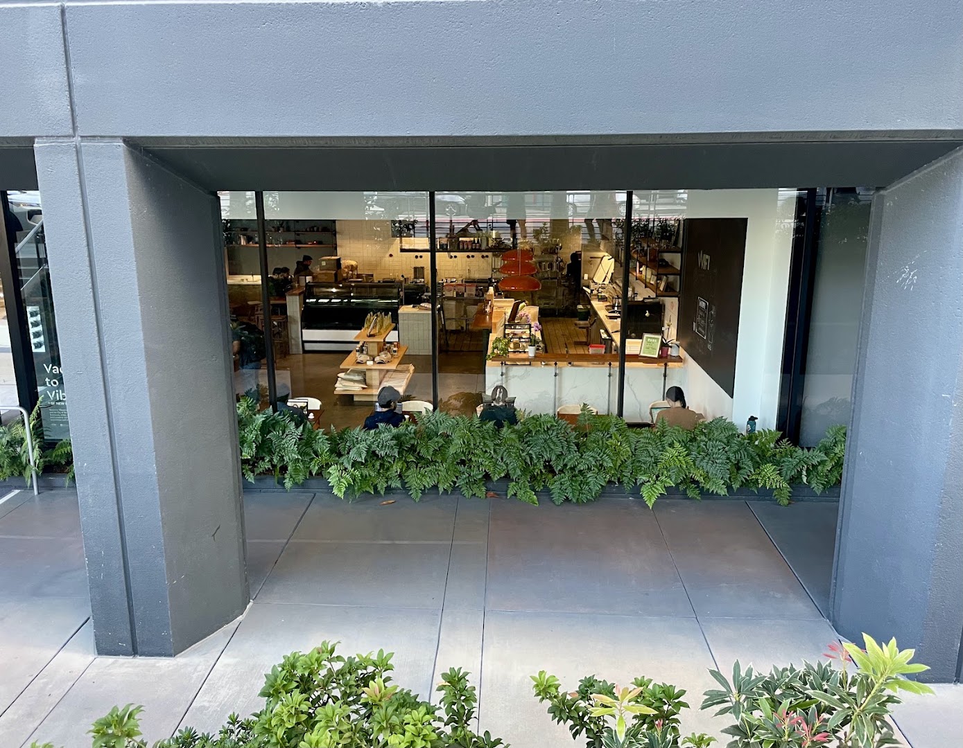 Elaichi Co.: clear view of venue interior