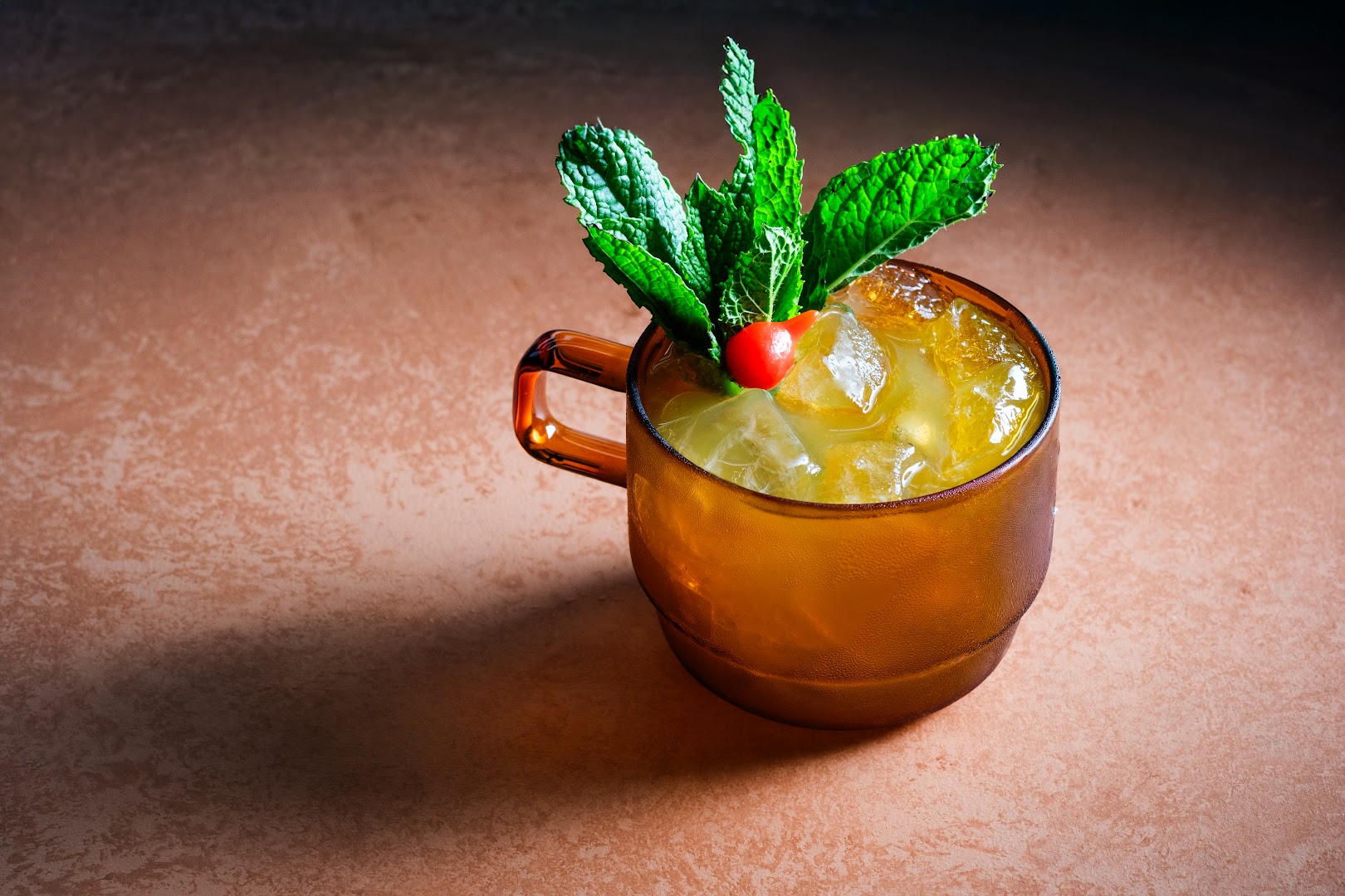Golden Rule: professional, high-quality cocktail photo
