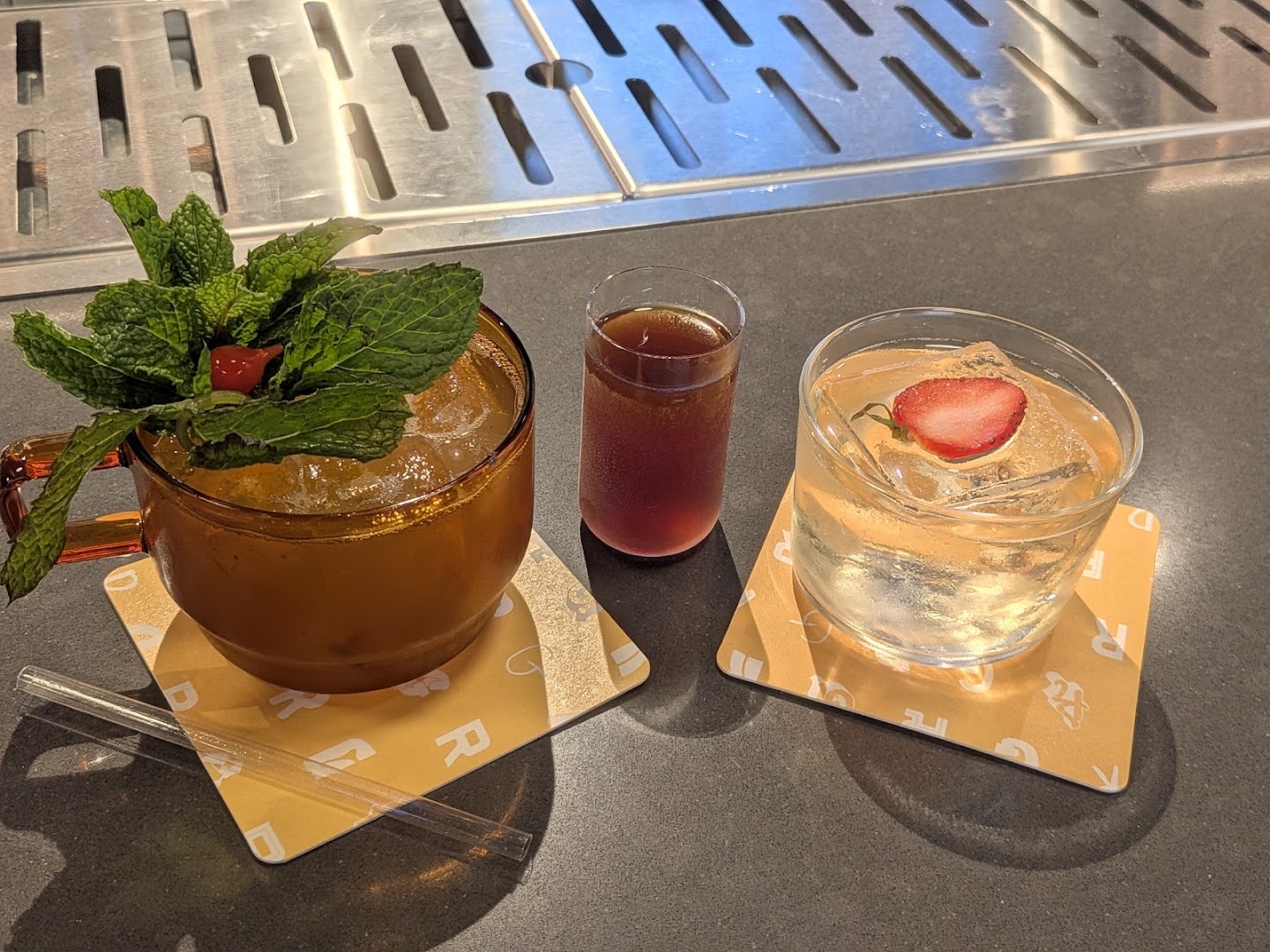 Golden Rule: high quality photo of drinks