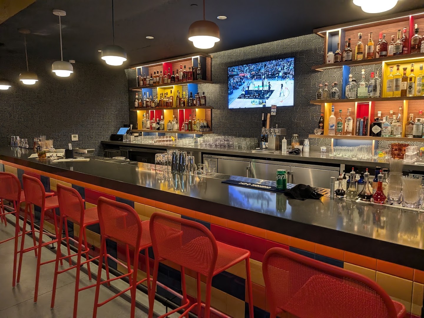 Golden Rule: clear, professional shot of interior