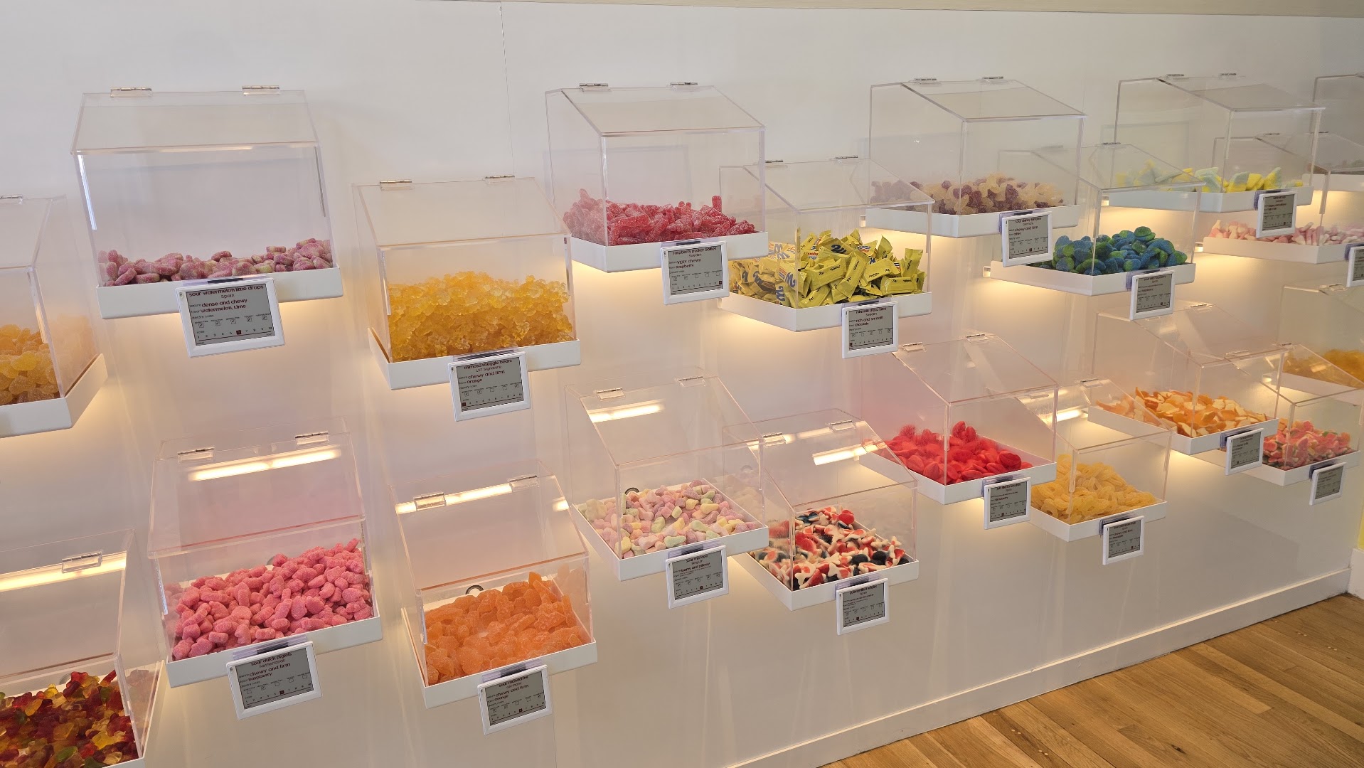Lil Sweet Treat: clear display of shop products