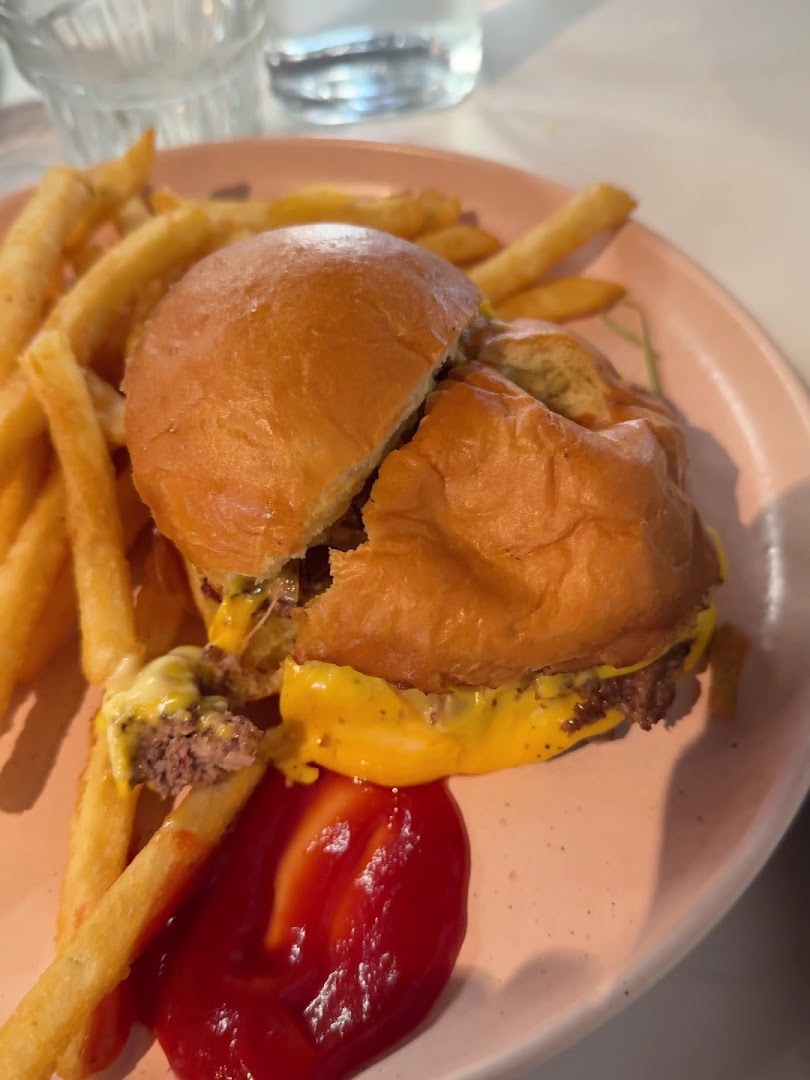 Maggie & Mac's: appetizing photo of restaurant food