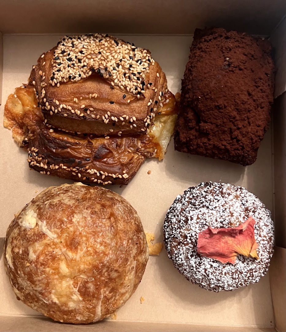 Sol Bakery: appetizing photo of bakery items