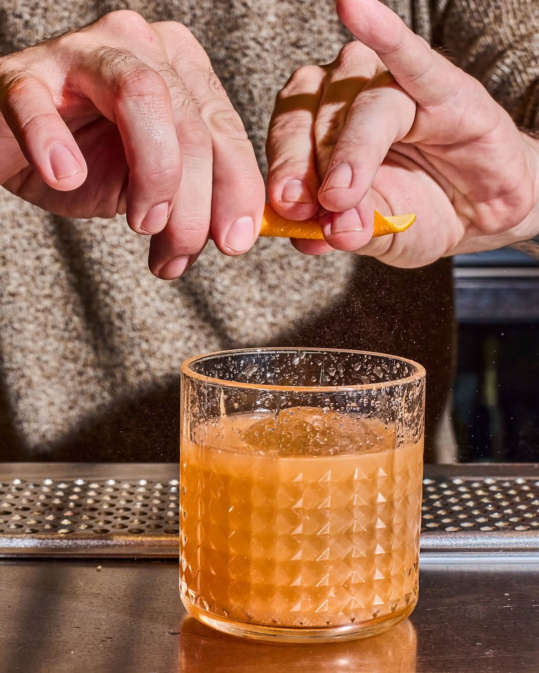 Spirited at Saluhall: high quality professional cocktail preparation
