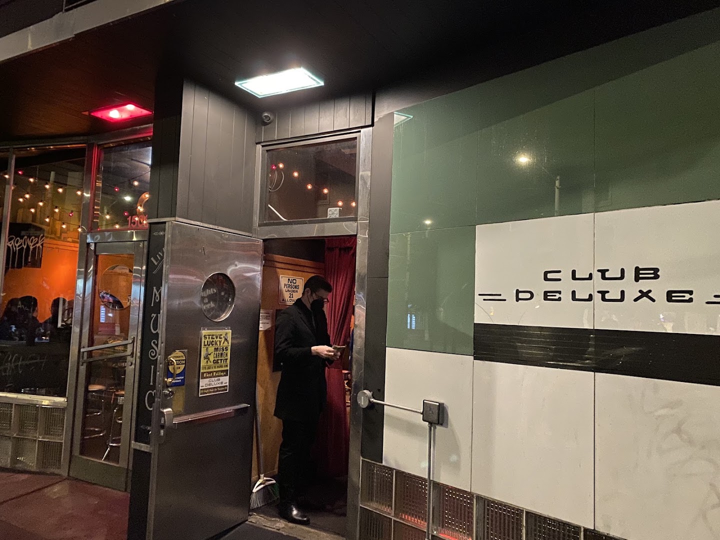 The DeLuxe: clear exterior shot of venue