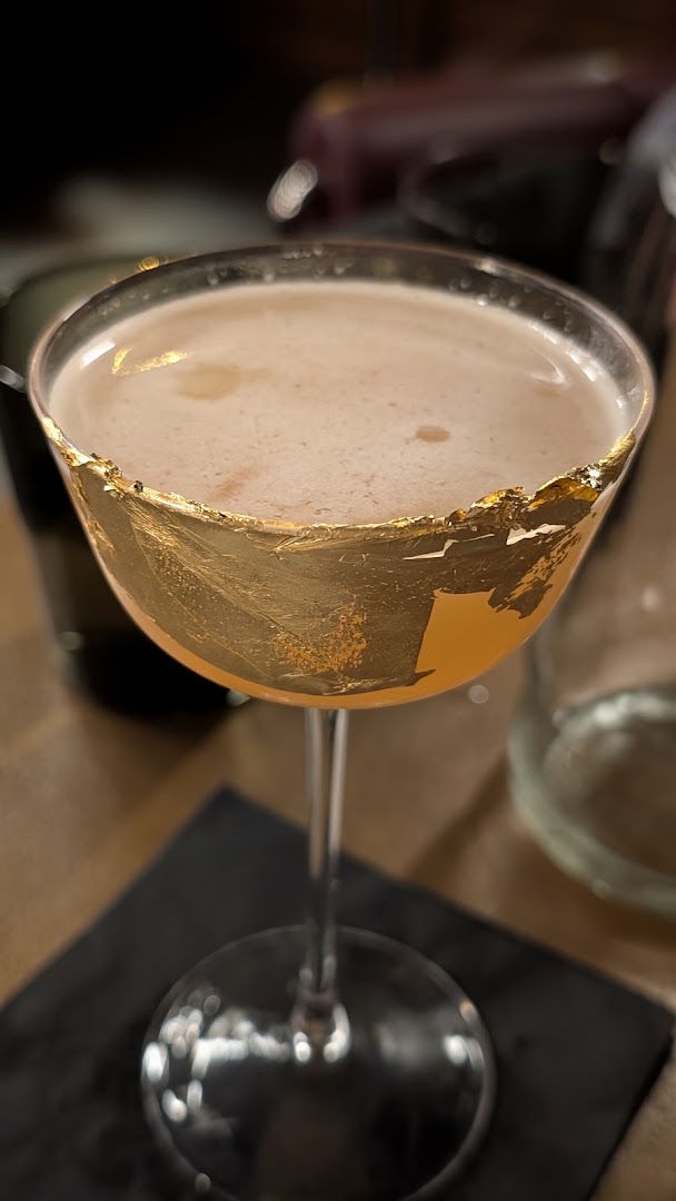 The Eighth Rule: high quality cocktail photo