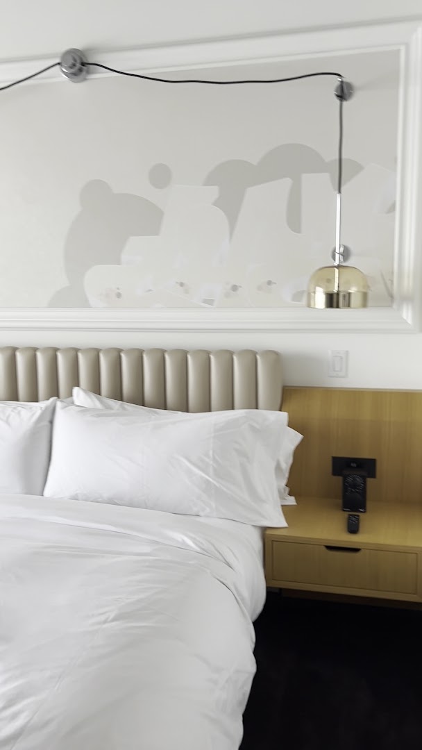 Timbri Hotel San Francisco: clean professional hotel room photo