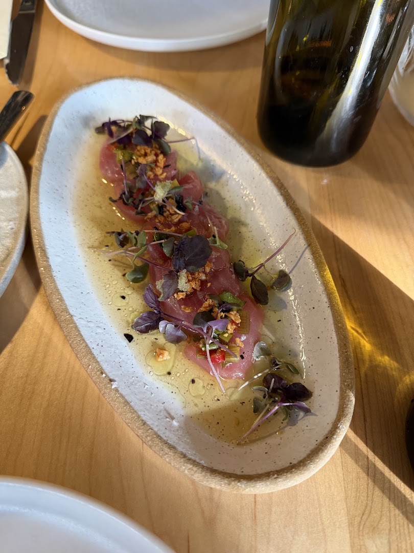 Fishbar: appetizing, high-quality food photography